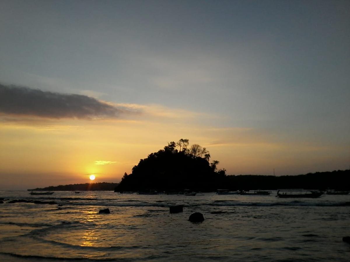 Bale Lumbung Bungalows Sakti Exterior photo